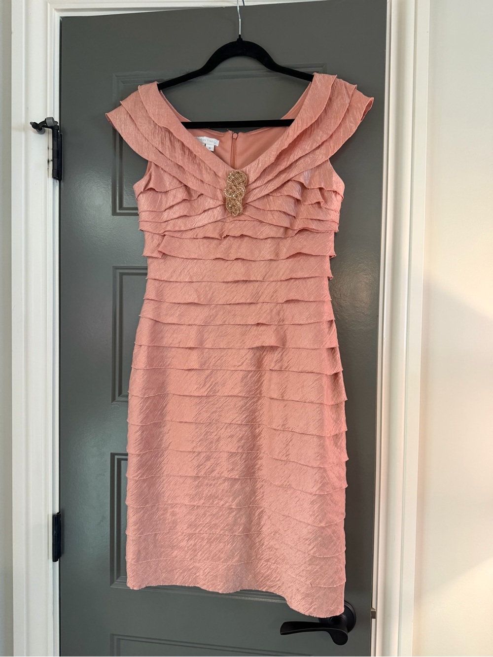 London Times Peach Tiered Ruffle Sheath Dress with Gold Accent